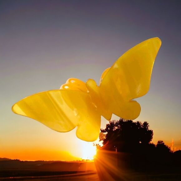 Vintage Butterfly Scarf Clip Holder Slide Lucite Marbled Yellow Mid Century Mod. - Picture 1 of 16